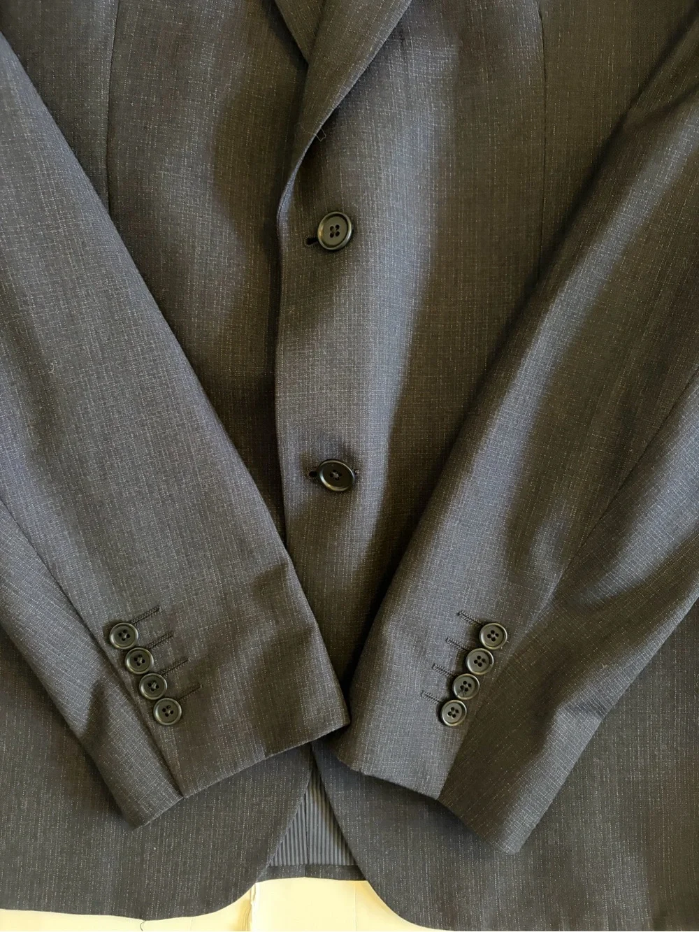 John Varvatos Navy Wool Super 100s 2-Piece Suit 42R 2-Button Cupro Lined